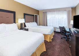 Holiday Inn Express & Suites SANDUSKY by IHG 4