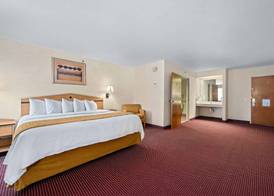 AmericInn by Wyndham Denver Airport 4