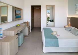 Asterias Beach Hotel 5