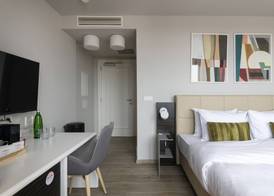 Numa Prague Poise 4