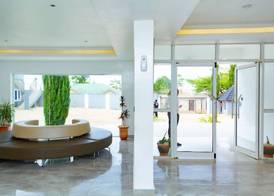 The Point Hotel and Suites 3