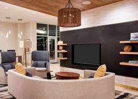 Courtyard by Marriott Erie Bayfront 2