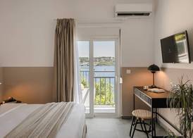 The Rock Suites 4