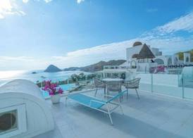 Loccal Collection Hotel Komodo 2