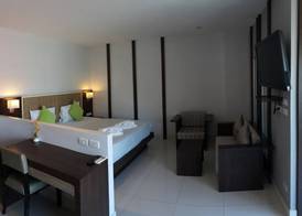 April Suites 5