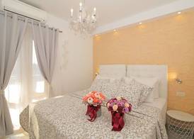 Villa Antea Apartments with Free Parking 2