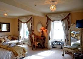 La Haule Manor 4