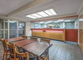 Days Inn by Wyndham Harrisburg North 5