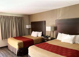 Econo Lodge Portland Downtown 3