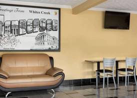 Super 8 by Wyndham Whites Creek/ Nashville NW Area 4