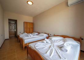 Nika Hotel Rradhime 2