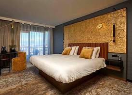 Alexander Hotel 4