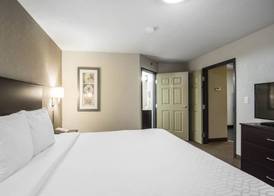 Quality Inn & Suites Thompson 5