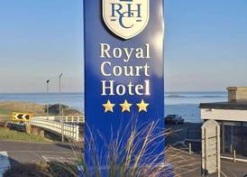 Royal Court Hotel 5