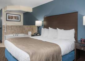 AmericInn by Wyndham Windom 3