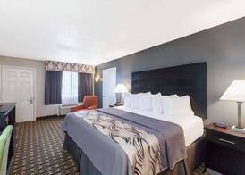DAYS INN BY WYNDHAM ENNIS 2