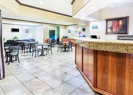 Days Inn & Suites by Wyndham Vancouver 2