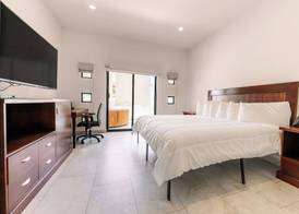 Laguna Shores Resort 4