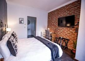 84 on Fourth Guest House 5