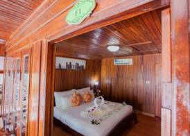 Chareena Beachside 4