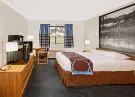Super 8 by Wyndham St. James 5