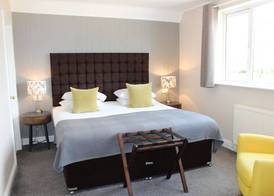 Badgers Mount Hotel 4