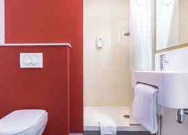 B&B HOTEL Cannes La Bocca Plage 5