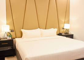 The Blu Hotel 4