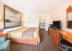 Economy Suites Fairgrounds 2