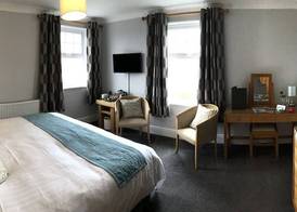 Beacon Country House & Luxury Shepherd Huts 4