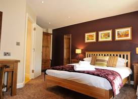 The Colesbourne Inn 4