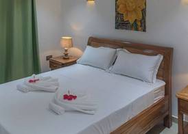 Yvon's Tropical Villa 5