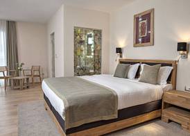 Hotel Aziza 5