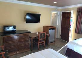 Bayshore Inn Ventura 3