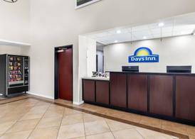Days Inn by Wyndham Rockdale Texas 2