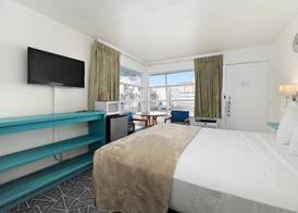 Eden Roc Motel 3