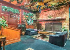 Crossroads Inn 5