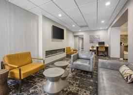 SureStay Plus Hotel by Best Western Chicago Lombard 4
