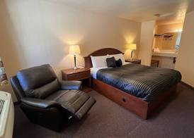 Frazier View Motel 4