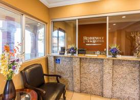 Rodeway Inn & Suites Corona 5