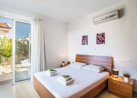 Villa Coral Bay 4 2
