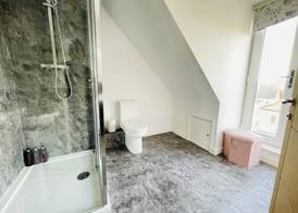 Quartz Apartment in Cambridge 4