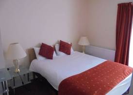 Trecarn Hotel 5