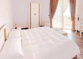 Hotel Majestic 4