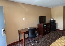 Rosewood Inn & Suites 3