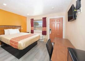 Regency Inn Hondo 5