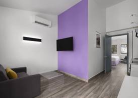 Commodore Suites, SureStay Collection by Best Western 4