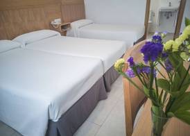 Hotel Abadi 5