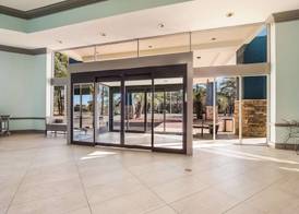 Clarion Inn & Suites Florence - Darlington 5