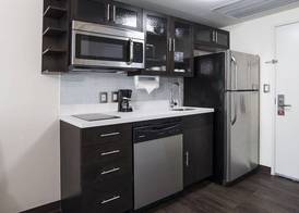 Candlewood Suites CELAYA by IHG 4